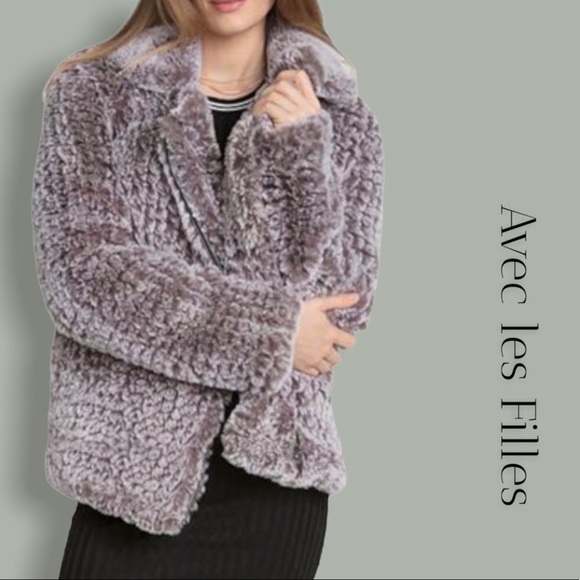 Meet your Posher, Jennifer @ Then & Again Fashions - Picture 5 of 15